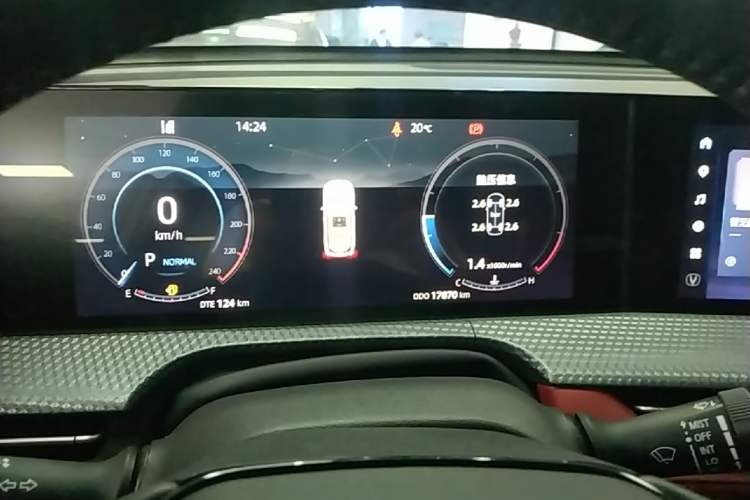 Used CHANGAN CS75 PLUS 2023 2nd Generation 1.5T Automatic Elite Version Instrument Cluster