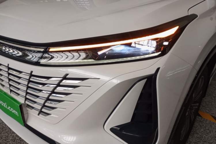 Used CHANGAN CS75 PLUS 2023 3rd Generation 1.5T Automatic Pilot Model Left Front Headlight