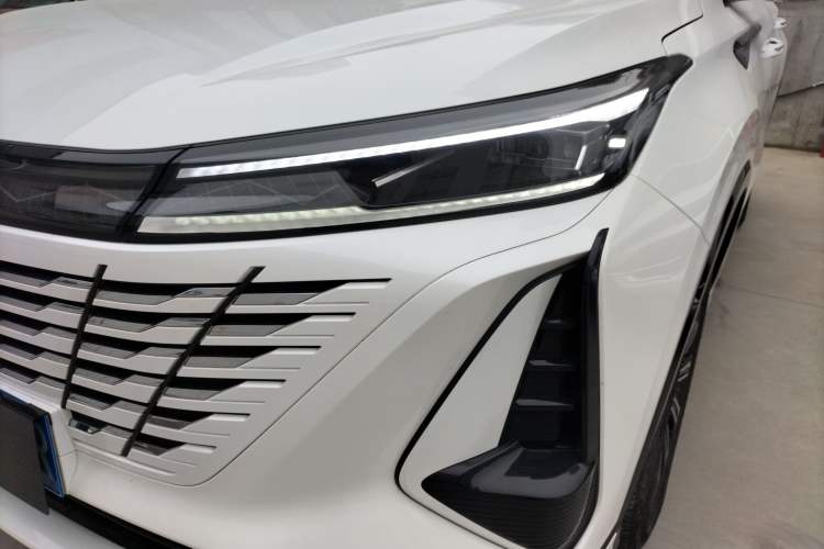 Used CHANGAN CS75 PLUS 2023 3rd Generation 1.5T Automatic Prestige Model Left Front Headlight