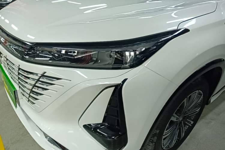 Used CHANGAN CS75 PLUS 2023 3rd Generation 1.5T Automatic Prestige Model Left Front Headlight