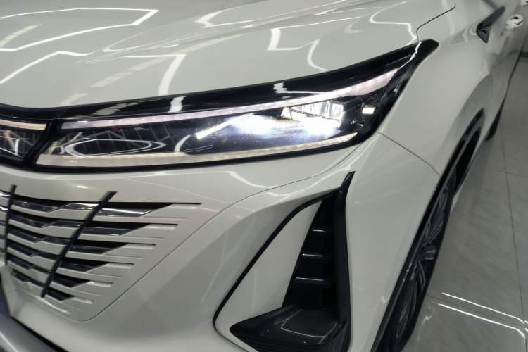 Used CHANGAN CS75 PLUS 2023 3rd Generation 1.5T Automatic Prestige Model Left Front Headlight