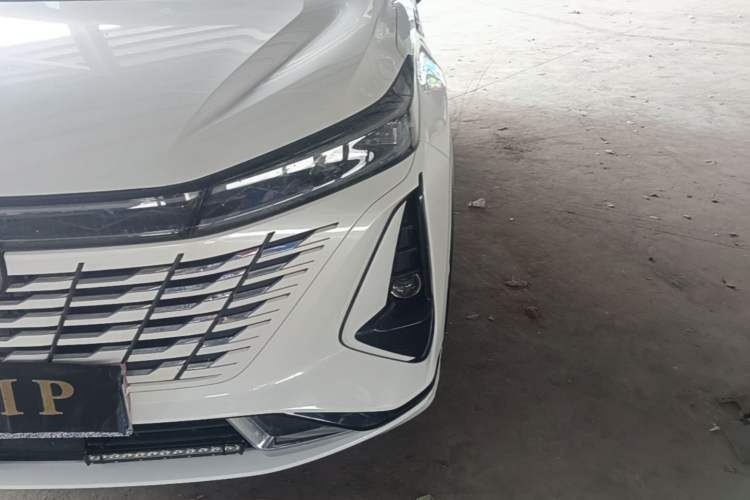Used CHANGAN CS75 PLUS 2023 3rd Generation 1.5T Automatic Prestige Model Left Front Headlight