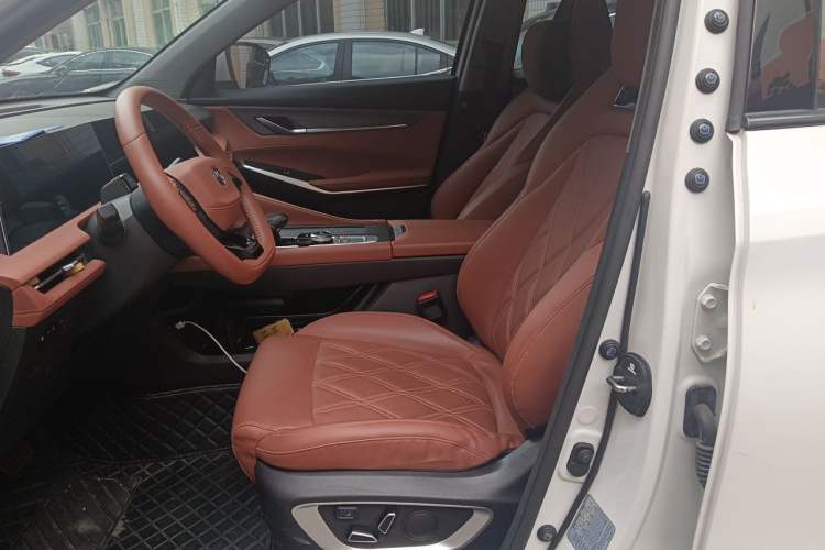 Used CHANGAN CS75 PLUS 2023 3rd Generation 1.5T Automatic Pilot Model Left Front Seat