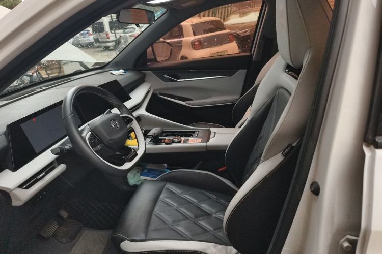 Used CHANGAN CS75 PLUS 2023 3rd Generation 1.5T Automatic Prestige Model Left Front Seat