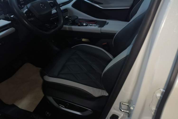 Used CHANGAN CS75 PLUS 2023 3rd Generation 1.5T Automatic Prestige Model Left Front Seat