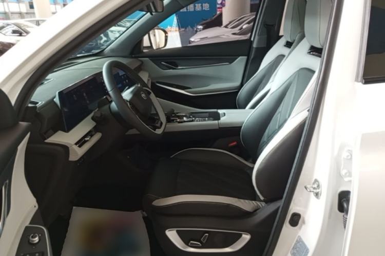 Used CHANGAN CS75 PLUS 2023 3rd Generation 1.5T Automatic Pilot Model Left Front Seat