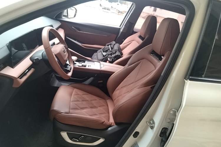 Used CHANGAN CS75 PLUS 2023 3rd Generation 1.5T Automatic Prestige Model Left Front Seat