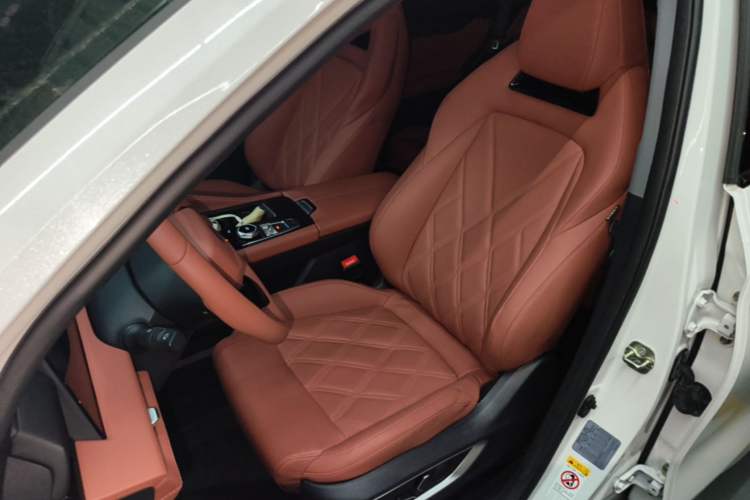Used CHANGAN CS75 PLUS 2023 3rd Generation 1.5T Automatic Prestige Model Left Front Seat