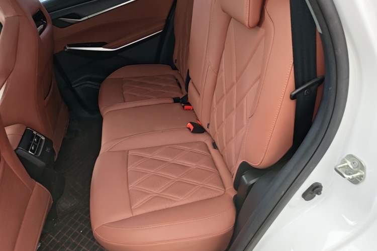 Used CHANGAN CS75 PLUS 2023 3rd Generation 1.5T Automatic Prestige Model Left Rear Seat