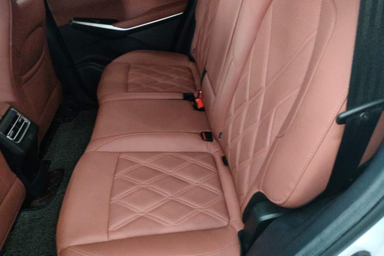Used CHANGAN CS75 PLUS 2023 3rd Generation 1.5T Automatic Prestige Model Left Rear Seat