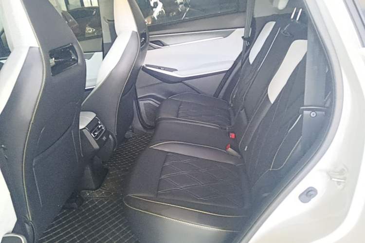 Used CHANGAN CS75 PLUS 2023 3rd Generation 1.5T Automatic Prestige Model Left Rear Seat