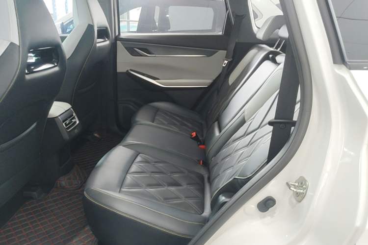 Used CHANGAN CS75 PLUS 2023 3rd Generation 1.5T Automatic Pilot Model Left Rear Seat