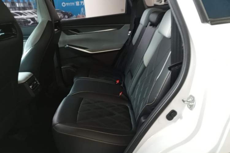 Used CHANGAN CS75 PLUS 2023 3rd Generation 1.5T Automatic Pilot Model Left Rear Seat