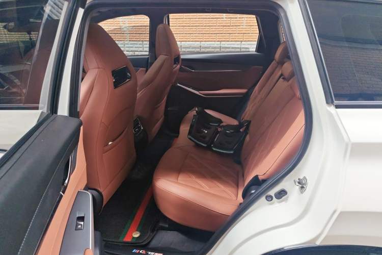 Used CHANGAN CS75 PLUS 2023 3rd Generation 1.5T Automatic Prestige Model Left Rear Seat