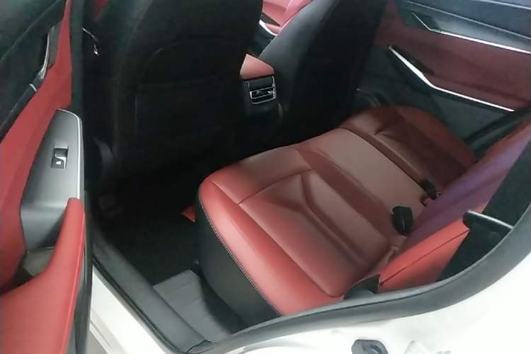 Used CHANGAN CS75 PLUS 2023 2nd Generation 1.5T Automatic Elite Version Left Rear Seat