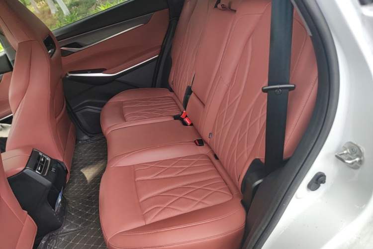 Used CHANGAN CS75 PLUS 2023 3rd Generation 1.5T Automatic Prestige Model Left Rear Seat
