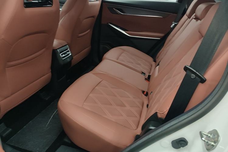 Used CHANGAN CS75 PLUS 2023 3rd Generation 1.5T Automatic Prestige Model Left Rear Seat