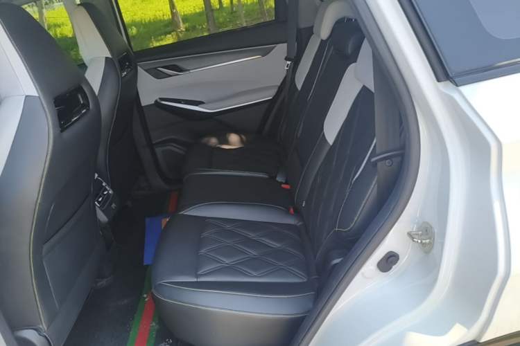 Used CHANGAN CS75 PLUS 2023 3rd Generation 1.5T Automatic Prestige Model Left Rear Seat
