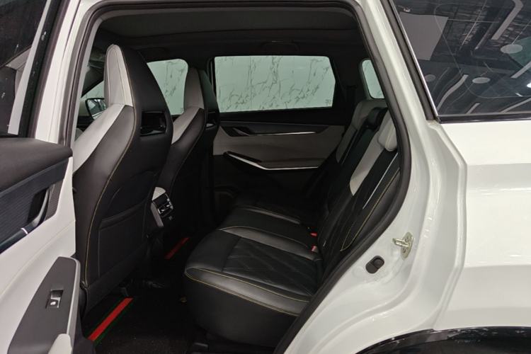 Used CHANGAN CS75 PLUS 2023 3rd Generation 1.5T Automatic Pilot Model Left Rear Seat