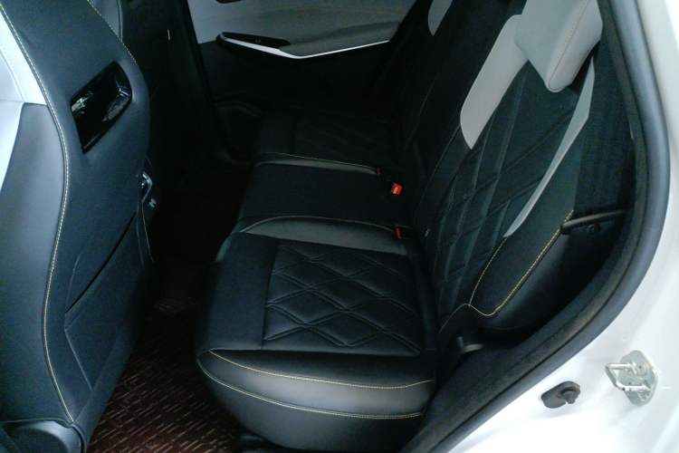 Used CHANGAN CS75 PLUS 2023 3rd Generation 2.0T Automatic Prestige Version Left Rear Seat