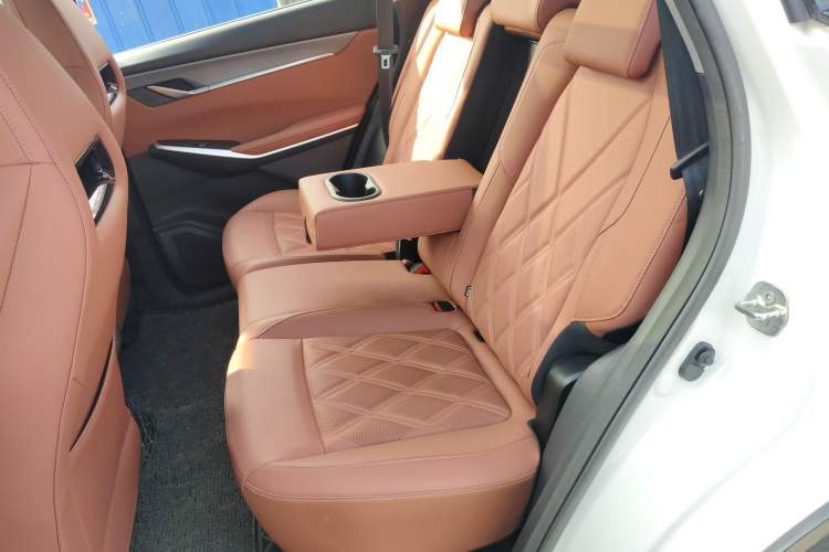 Used CHANGAN CS75 PLUS 2023 3rd Generation 1.5T Automatic Pilot Model Left Rear Seat