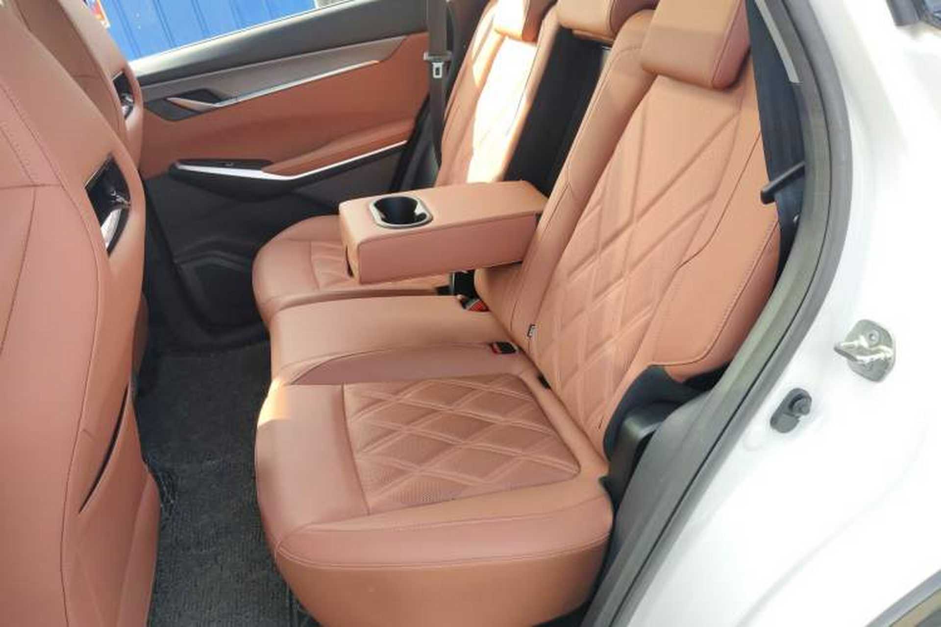 Used CHANGAN CS75 PLUS 2023 3rd Generation 1.5T Automatic Pilot Model Left Rear Seat