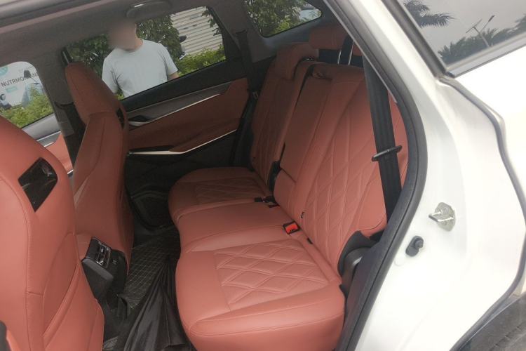 Used CHANGAN CS75 PLUS 2023 3rd Generation 1.5T Automatic Pilot Model Left Rear Seat