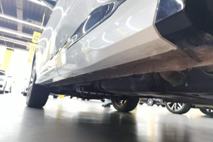 Used CHANGAN CS75 PLUS 2023 3rd Generation 1.5T Automatic Prestige Model Left Side Sill