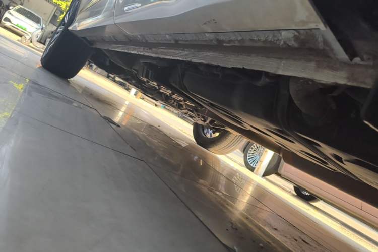 Used CHANGAN CS75 PLUS 2023 3rd Generation 1.5T Automatic Prestige Model Left Side Sill