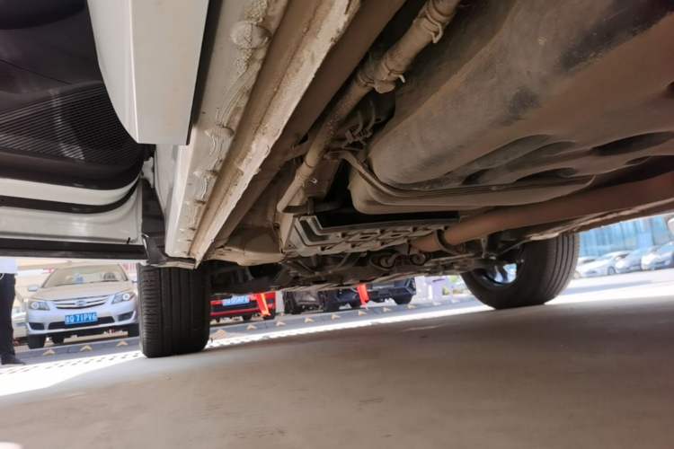 Used CHANGAN CS75 PLUS 2023 3rd Generation 1.5T Automatic Prestige Model Left Side Sill