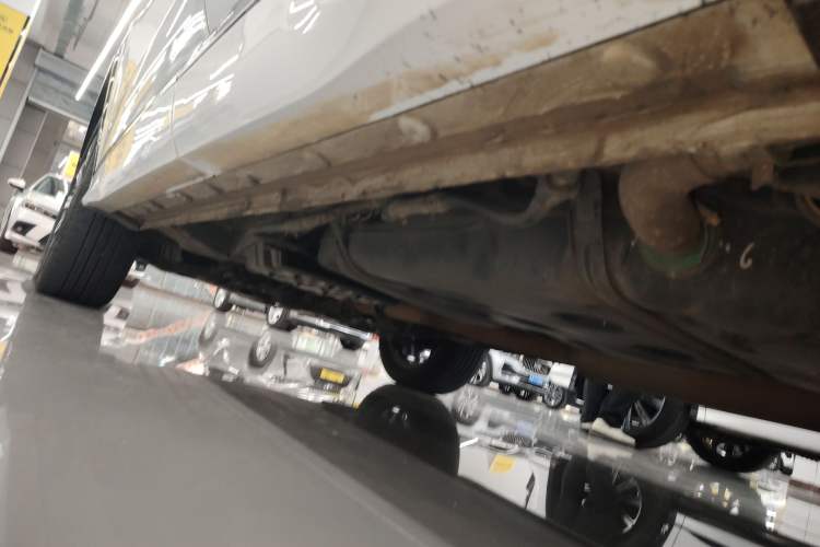 Used CHANGAN CS75 PLUS 2023 3rd Generation 1.5T Automatic Prestige Model Left Side Sill