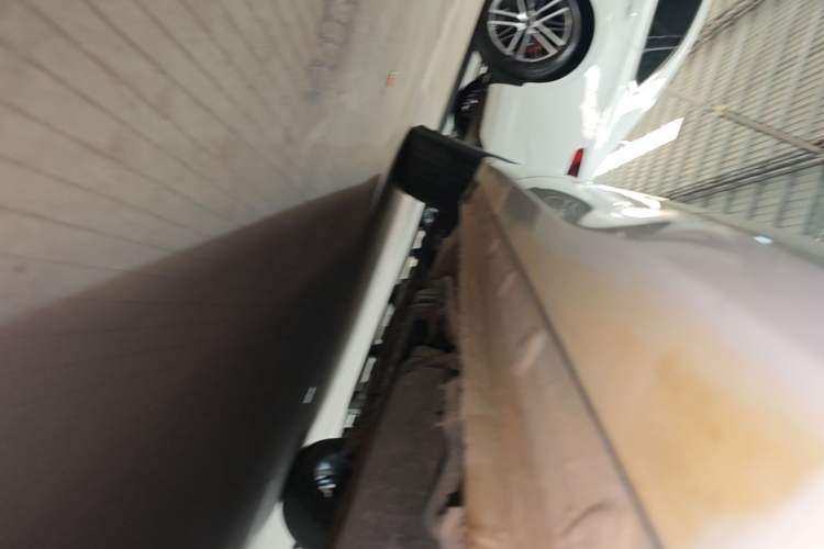 Used CHANGAN CS75 PLUS 2023 3rd Generation 1.5T Automatic Luxury Model Left Side Sill