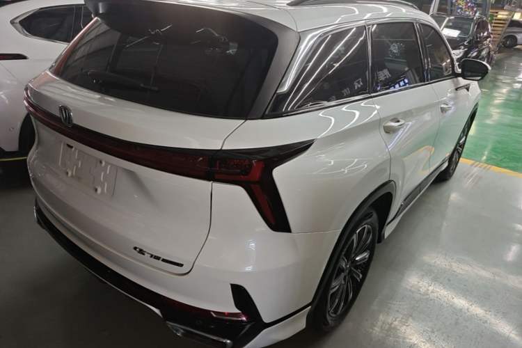 Used CHANGAN CS75 PLUS 2023 3rd Generation 1.5T Automatic Prestige Model Rear Right 45 Deg