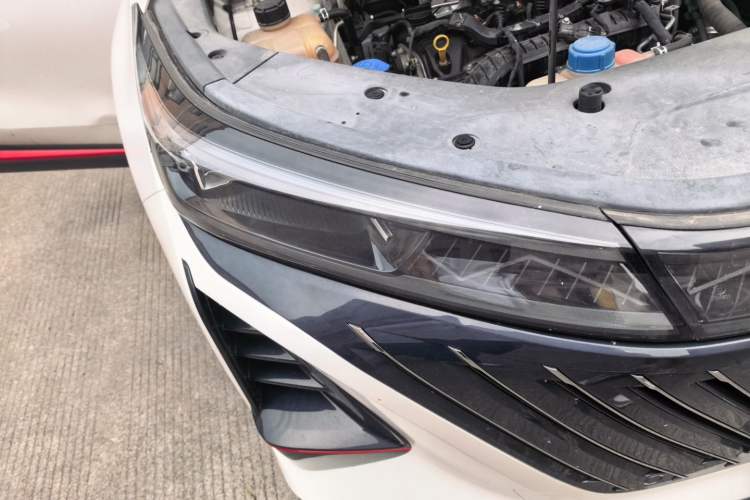 Used CHANGAN CS75 PLUS 2023 2nd Generation 1.5T Automatic Elite Version Right Front Headlight