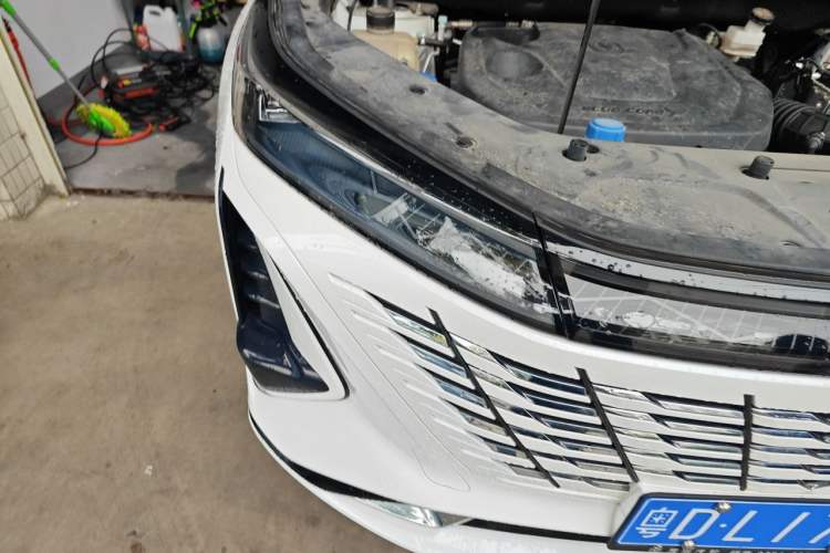 Used CHANGAN CS75 PLUS 2023 3rd Generation 1.5T Automatic Prestige Model Right Front Headlight