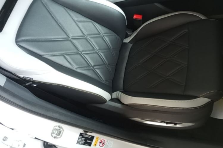 Used CHANGAN CS75 PLUS 2023 3rd Generation 1.5T Automatic Pilot Model Right Front Seat