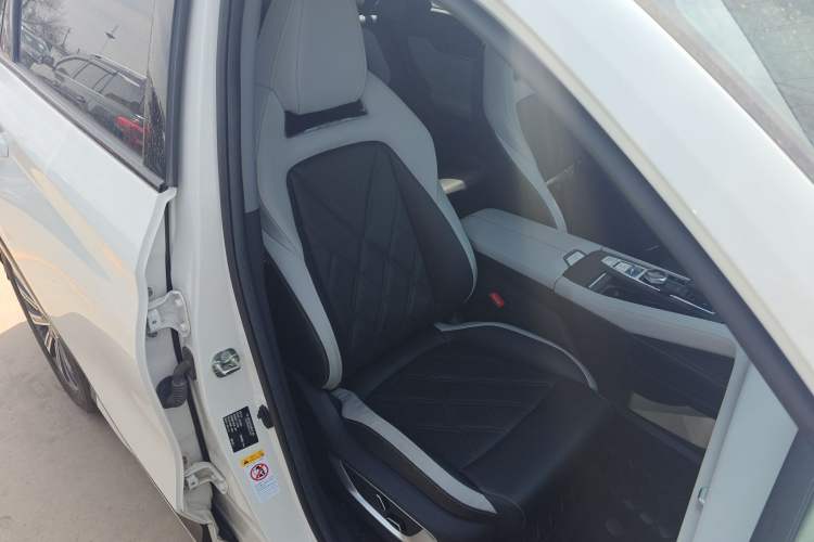 Used CHANGAN CS75 PLUS 2023 3rd Generation 1.5T Automatic Prestige Model Right Front Seat