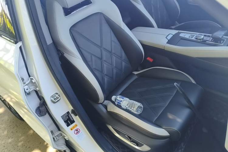 Used CHANGAN CS75 PLUS 2023 3rd Generation 1.5T Automatic Prestige Model Right Front Seat
