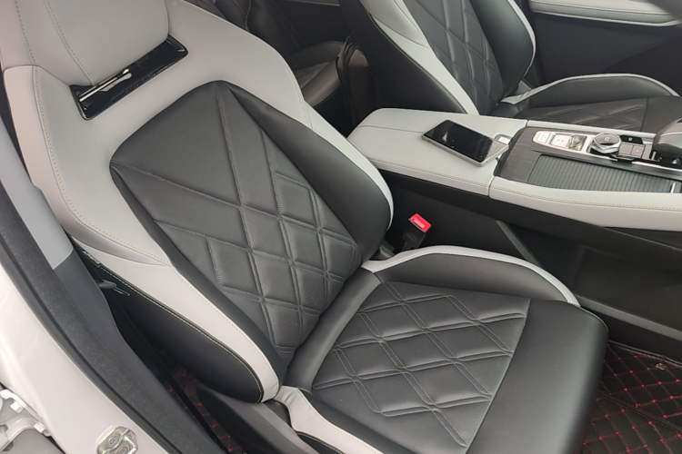 Used CHANGAN CS75 PLUS 2023 3rd Generation 1.5T Automatic Prestige Model Right Front Seat