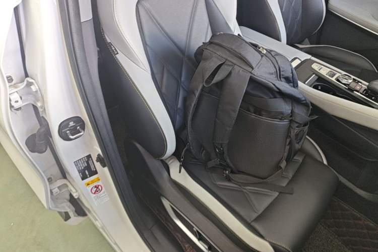 Used CHANGAN CS75 PLUS 2023 3rd Generation 1.5T Automatic Prestige Model Right Front Seat