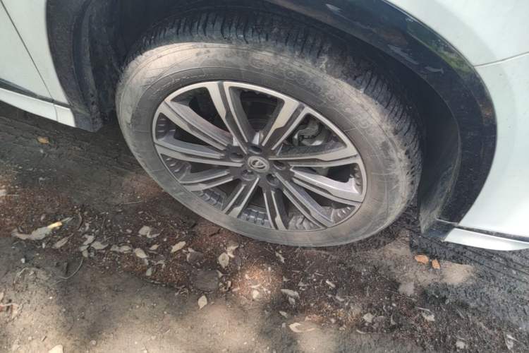 Used CHANGAN CS75 PLUS 2023 3rd Generation 1.5T Automatic Prestige Model Right Front Wheel Hub