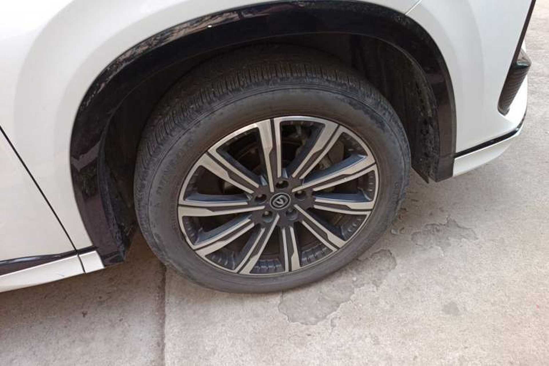Used CHANGAN CS75 PLUS 2023 3rd Generation 1.5T Automatic Prestige Model Right Front Wheel Hub