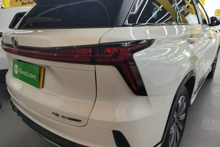 Used CHANGAN CS75 PLUS 2023 3rd Generation 1.5T Automatic Prestige Model Right Rear Taillight