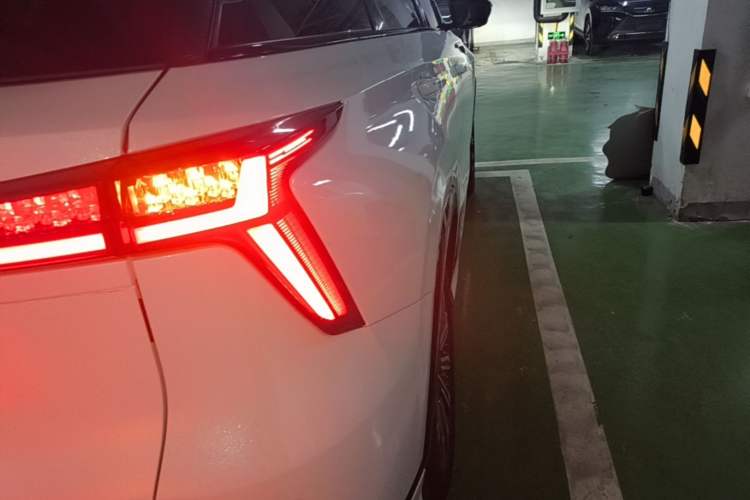 Used CHANGAN CS75 PLUS 2023 3rd Generation 1.5T Automatic Prestige Model Right Rear Taillight