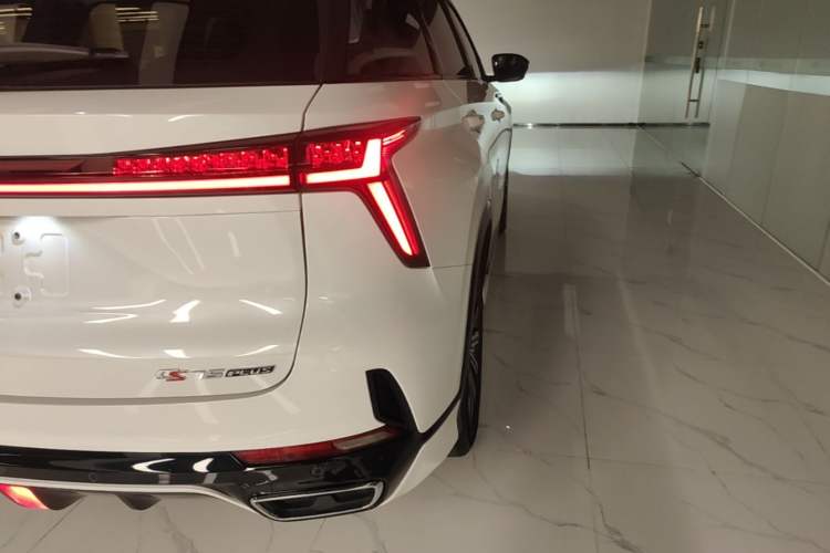 Used CHANGAN CS75 PLUS 2023 3rd Generation 1.5T Automatic Pilot Model Right Rear Taillight