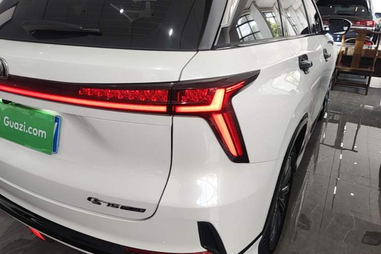 Used CHANGAN CS75 PLUS 2023 3rd Generation 1.5T Automatic Pilot Model Right Rear Taillight