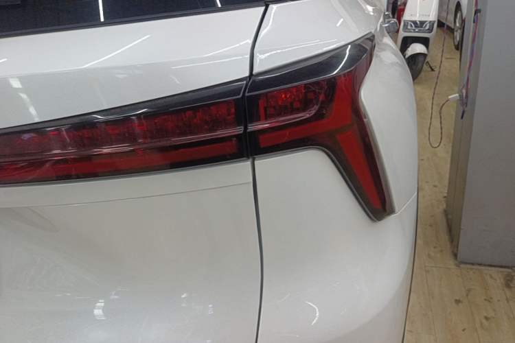 Used CHANGAN CS75 PLUS 2023 3rd Generation 1.5T Automatic Prestige Model Right Rear Taillight