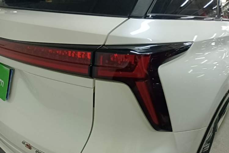 Used CHANGAN CS75 PLUS 2023 3rd Generation 1.5T Automatic Prestige Model Right Rear Taillight