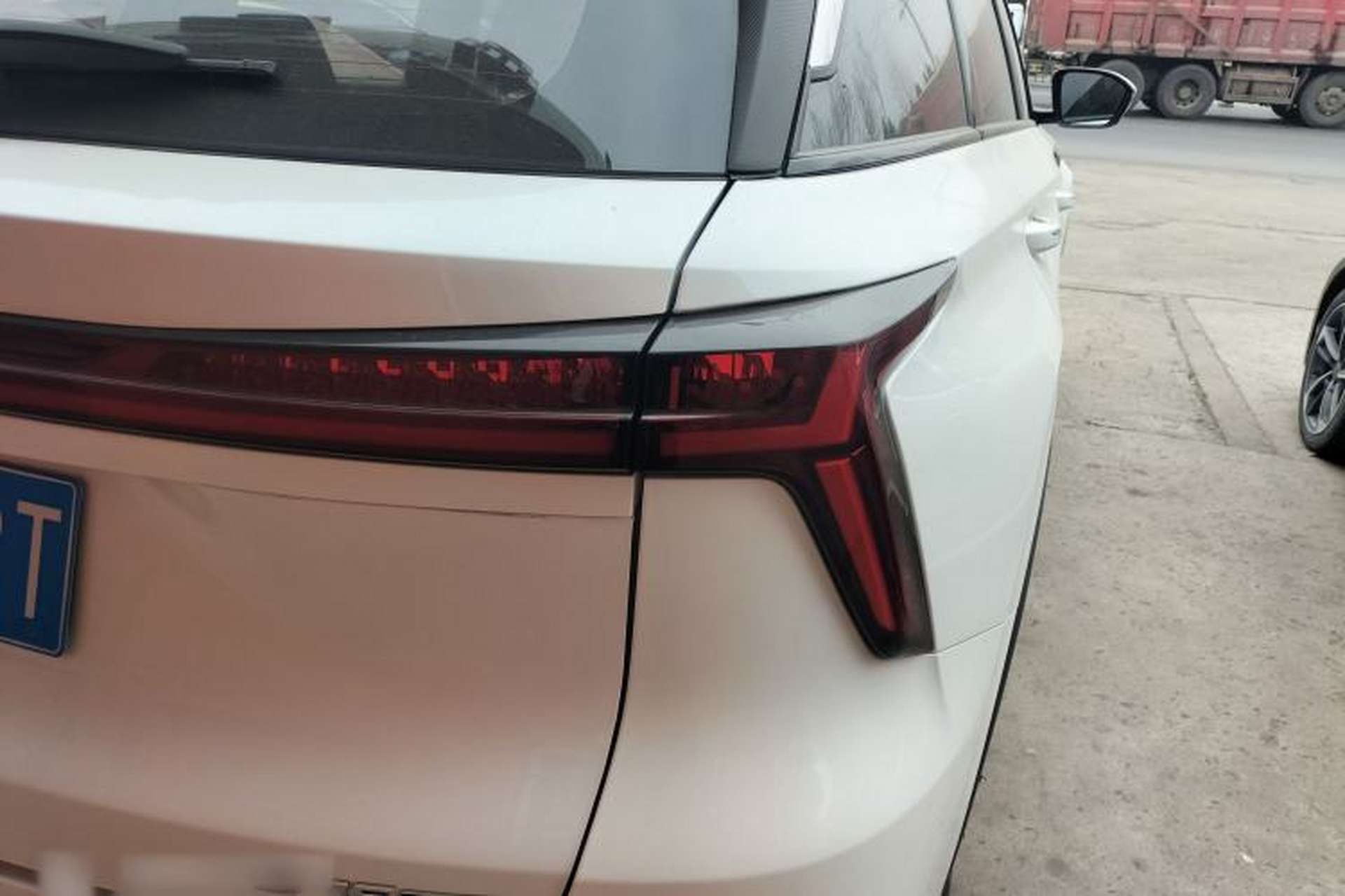 Used CHANGAN CS75 PLUS 2023 2nd Generation 1.5T Automatic Elite Version Right Rear Taillight