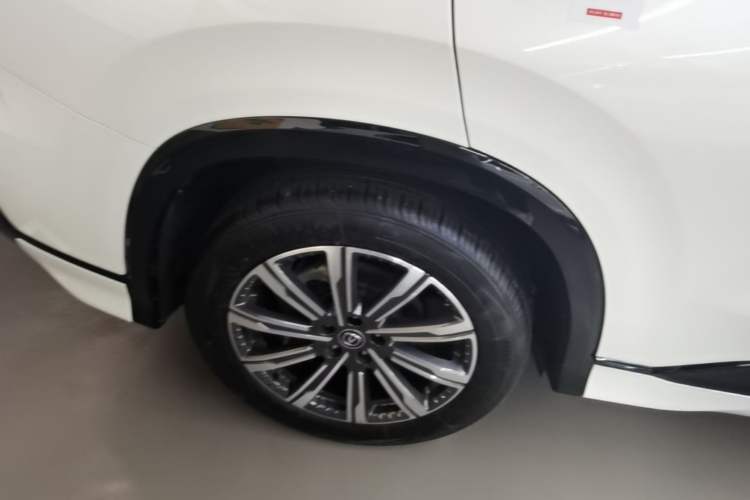 Used CHANGAN CS75 PLUS 2023 3rd Generation 1.5T Automatic Prestige Model Right Rear Wheel Hub
